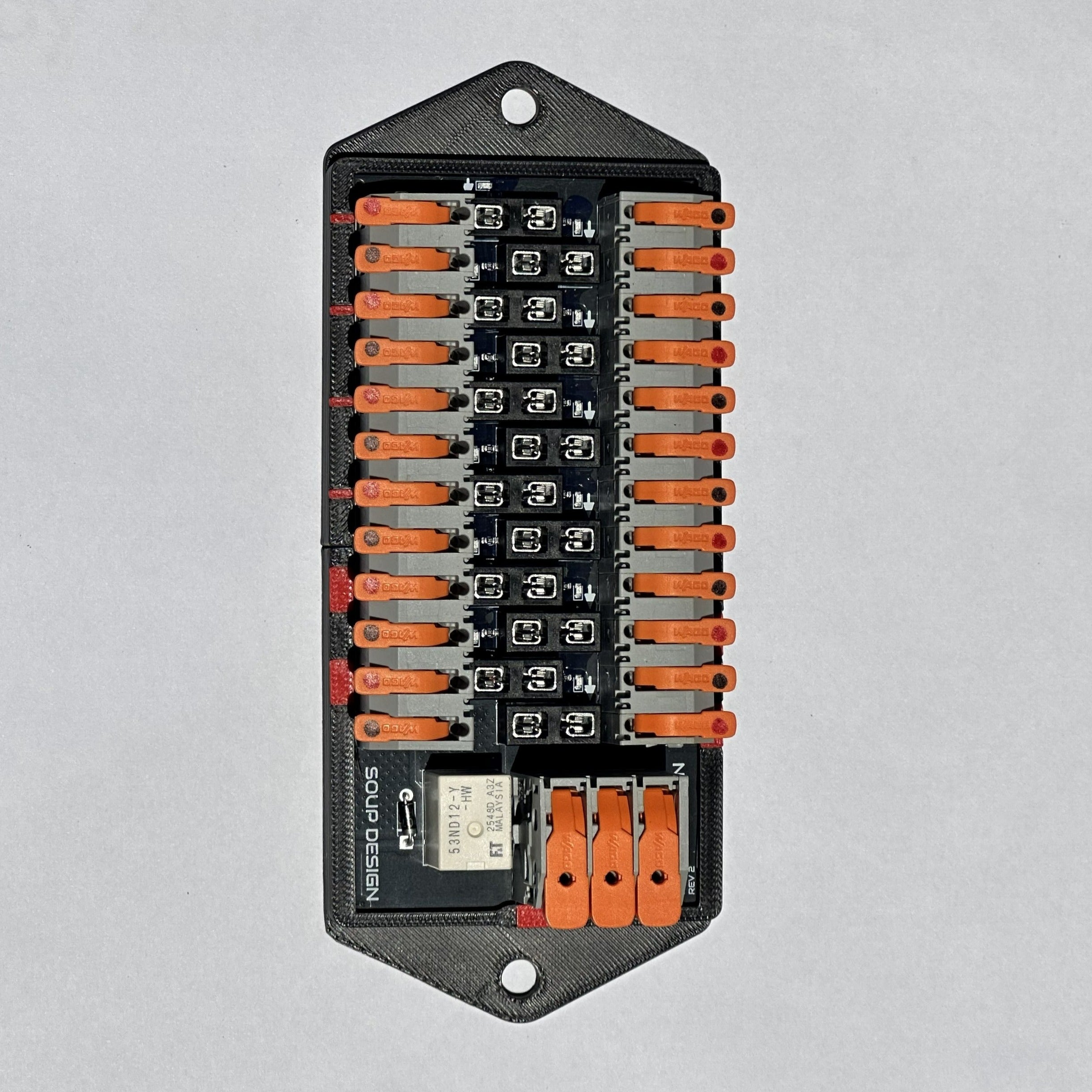 Toolless Fuse Block (Switched) - 12 Circuits