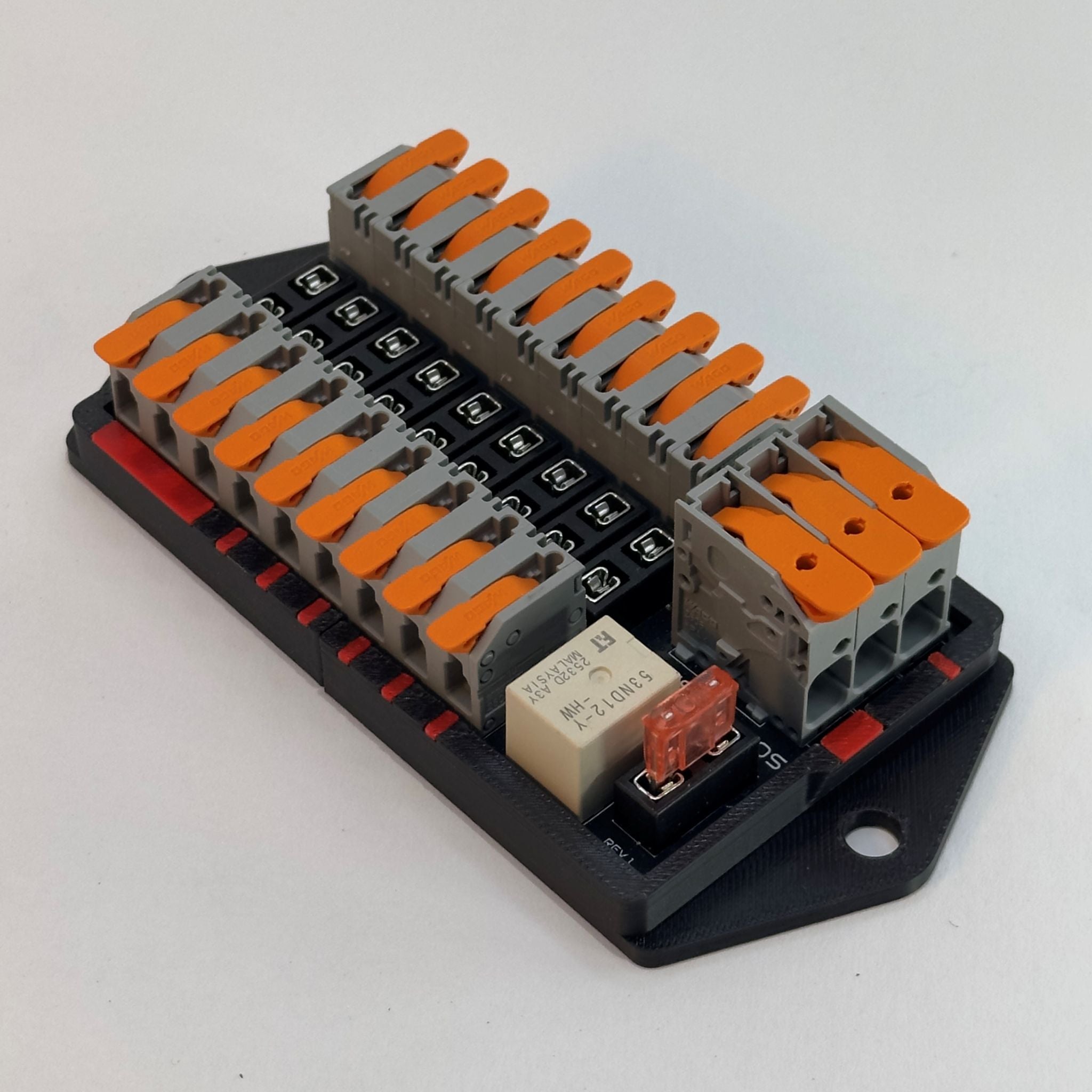 Toolless Fuse Block (Switched)